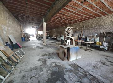 Bodega-Galpón · 678m² · 3 Ambientes · 1 Cochera · Casa C/ Galpon en Venta Edificada S/ 3 Lotes con Salida a La Calle Colegiales en G. de Laferrere