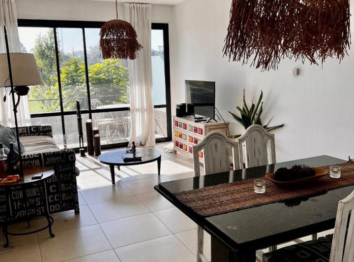 Departamento · 60m² · 2 Ambientes · 1 Cochera