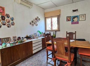Casa de 5 ambientes, Vicente López · Casa en Venta de 3 Ambientes Mas Departamento Al Fondo Excelente Zona