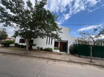 Casa de 10 ambientes, Córdoba · B Villa Centenario Nuevo Precio a 200 m de Nuñez Exc Casa 5d Calef Ctral Apto Credito