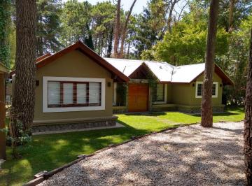 Casa · 948m² · 4 Ambientes · Cod 645 Venta Usd 270.000. - Palmera y Garza