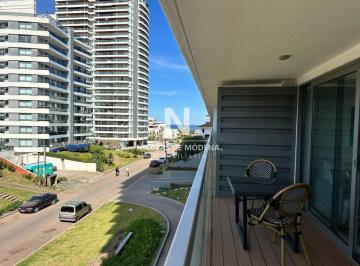 Foto1 · Vende Apartamento de 1 Dormitorio y Medio en Peninsula, Punta del Este