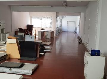 Oficina comercial , Centro / Microcentro · Oficina / Deposito 230 m² Muy Luminosa, Excelente Ubicacion