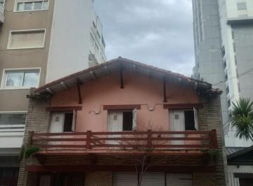 Hotel · 243m² · 18 Ambientes · Oportunidad Inversor - Activo Hotelero a Reciclar a 1 Cuadra del Mar Zona La Perla