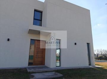 Casa · 163m² · 4 Ambientes · Moderna Casa con Pileta en San Pablo Pilar