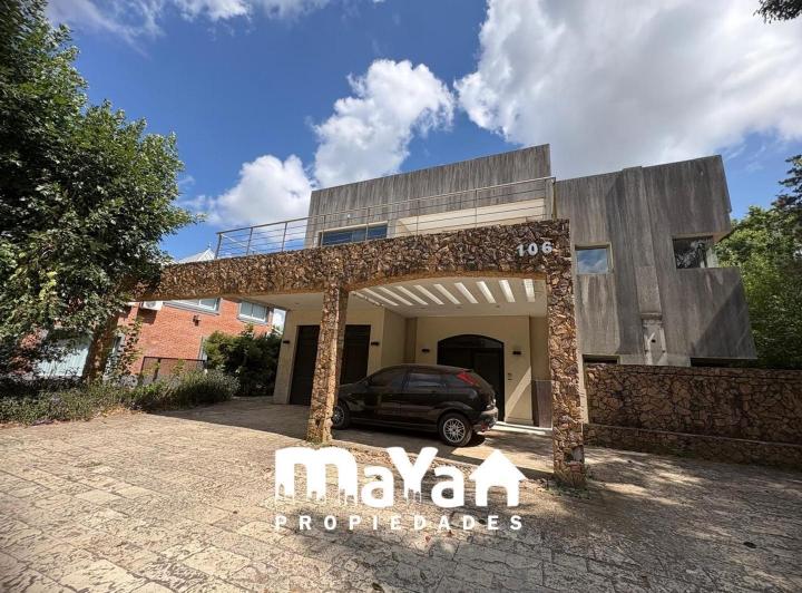 Casa · 466m² · 8 Ambientes · 5 Cocheras