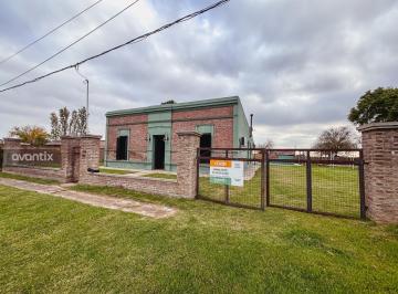 Casa · 175m² · 4 Ambientes · 2 Cocheras · Casa de Campo en Aurelia a Minutos de Rafaela