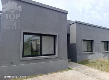 Casa · 160m² · 5 Ambientes · El Canton - Islas Espejo de Agua