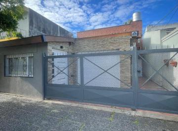 Casa · 135m² · 4 Ambientes · 1 Cochera · Casa en Venta en Merlo Norte