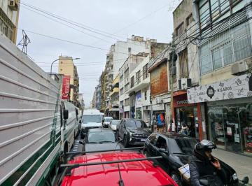Local comercial , Balvanera · Excelente Local en Pb 128 m² + 2 Departamentos Anexos
