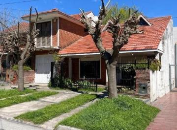 Casa · 200m² · 5 Ambientes · Casa de 4 Ambientes en Barrio Colinas de Peralta Ramos