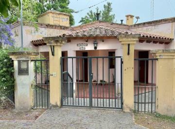 Casa · 270m² · 4 Dormitorios · 2 Cocheras · Venta Casona La Silleta
