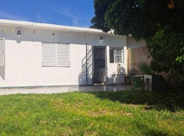 Casa de 4 ambientes, Esteban Echeverría · Casa en Venta C/ Cochera en Monte Grande