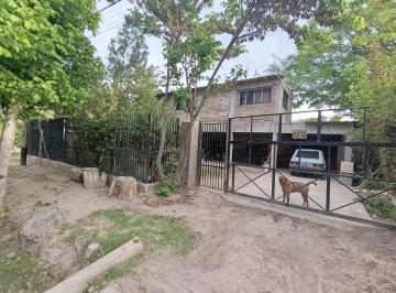 Casa · 500m² · 4 Ambientes · 2 Cocheras · Cocucci Inmobiliaria Vende Casa en Maipu