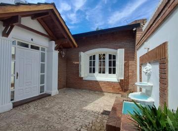 Casa · 181m² · 5 Ambientes · 2 Cocheras · Casa en Parque Chacabuco Apta Crédito!