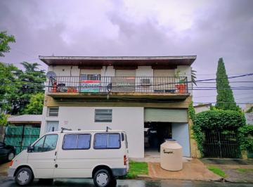 PH · 85m² · 4 Ambientes · PH en P. Alta 3 Dorm. L/c con Balcón Corrido Coc. con Patio