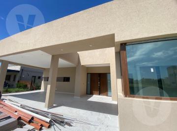 Casa · 200m² · 4 Ambientes · Casa en Venta, Canning - Barrio Fincas del Alba