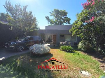 Casa · 360m² · 3 Ambientes · Casa en Venta, 3 Ambientes, Banco Provincia