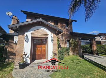 Casa · 170m² · 5 Ambientes · 1 Cochera · Casa en Venta en Country Banco Provincia con 4 Ambientes