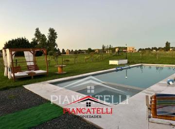Casa · 190m² · 4 Ambientes · Casa con 4 Ambientes en El Espinillo Golf Country (Luján)