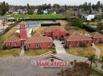 Terreno · 704m² · Lote en Venta en Weston, Barrio Privado