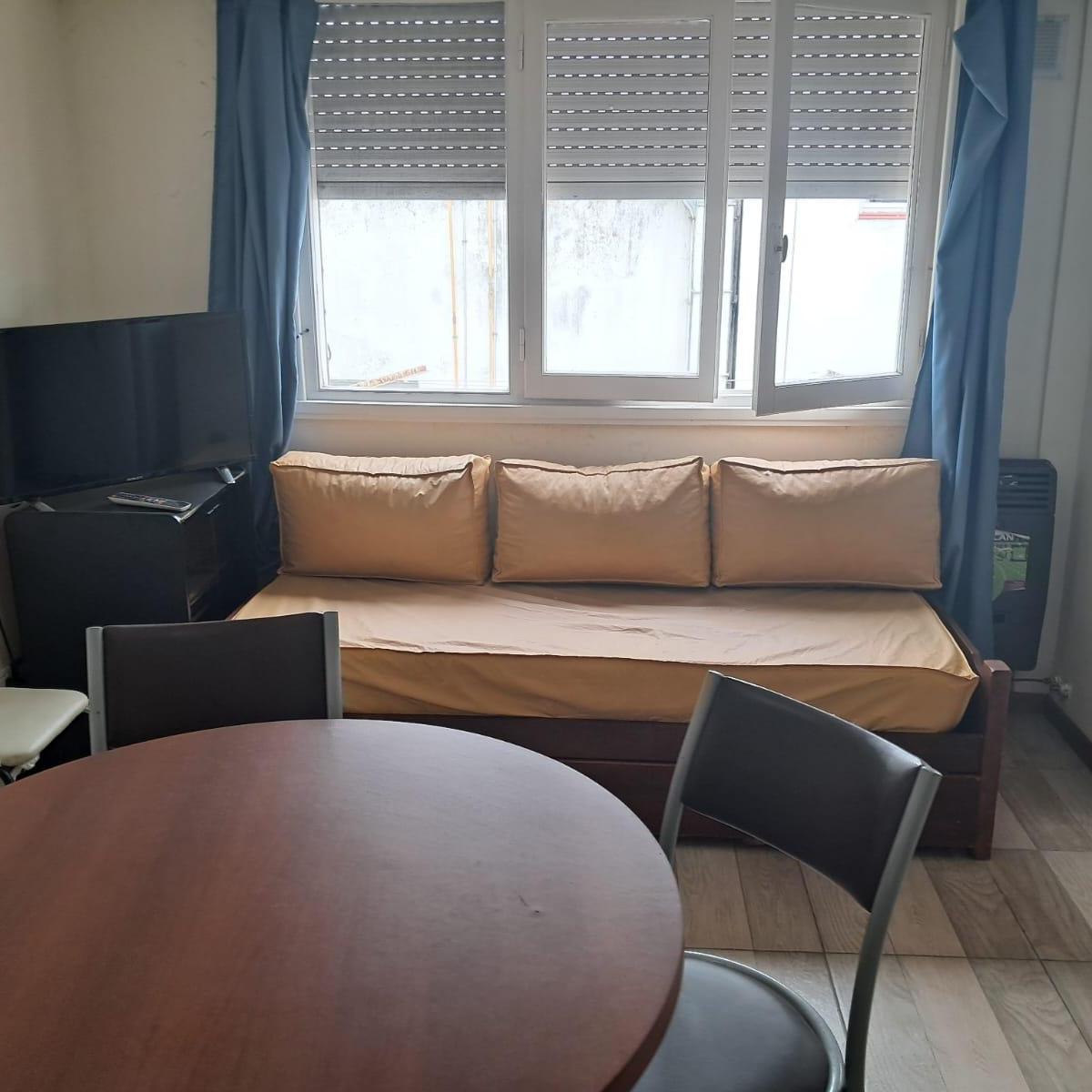 Departamento de 2 ambientes ubicado en Belgrano 2270, el 9 piso, letra M, contrafrente