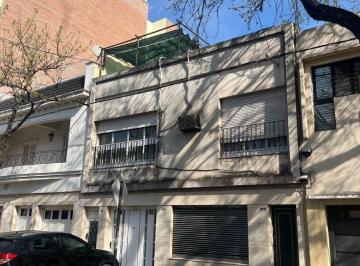 Casa de 4 ambientes, Rosario · Casa 3 Dorm. en Pb. / Apta Uso Profesional / Comercial