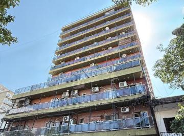 Departamento · 24m² · 1 Ambiente · 1 Cochera · Monoambiente en Planta Baja con Patio Cochera en Córdoba Al 1100, Zona Centro