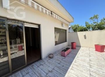 Casa · 194m² · 5 Ambientes · Casa en Venta de 5 Ambientes en Merlo, Barrio Residencial