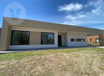 Casa · 200m² · 4 Ambientes · Casa en Venta, Canning - Barrio Fincas del Alba