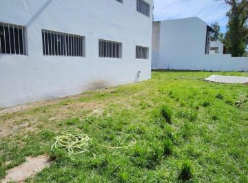Casa de 4 ambientes, Ezeiza · Duplex en Ezeiza/500 m² con Pileta y Terreno Propio