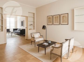 Departamento · 134m² · 4 Ambientes · 4 Ambientes a Renovar — Piso 8° con Vista a Pulmón Único en Plaza San Martín - Apto Credito