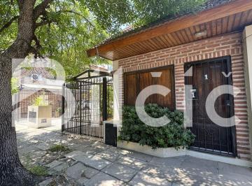 Casa · 55m² · 3 Ambientes · 2 Cocheras · Duplex en Venta de 3 Amb en Valentin Alsina