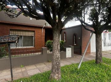 Casa · 100m² · 5 Ambientes · 1 Cochera · Casa en Venta en Matheu, 4 Dorm., Oportunidad!