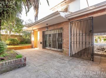 Casa · 250m² · 5 Ambientes · 3 Cocheras · Casa en Santa Teresita