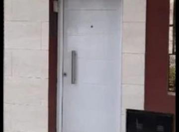 Casa de 2 ambientes, Lanús · Departamento en PH en Venta en Lanús
