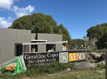 Casa de 3 ambientes, Costa del Este · Casa en Costa del Este, Venta Desde Pozo.