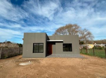 Casa de 3 ambientes, Costa del Este · Casa en Costa del Este, Venta Desde Pozo.