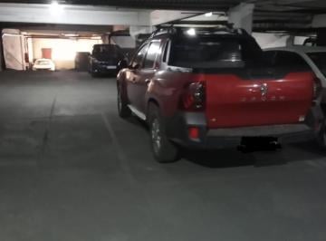 Garage · 12m² · 1 Cochera · Cochera Cómoda y Protegida – Excelente Ubicación