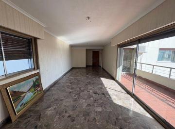 AVS-AVS-1203_2 · Departamento 4 Ambientes. | Av Mitre 2062