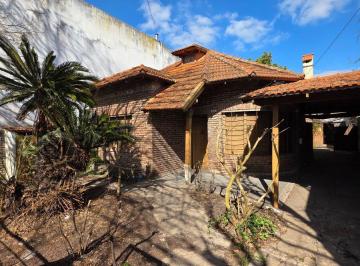 Casa en Venta de 4 ambientes · Casa con 251 m² Totales, 3 Dorm. en Venta en General San Martín Calle Italia Al 6640
