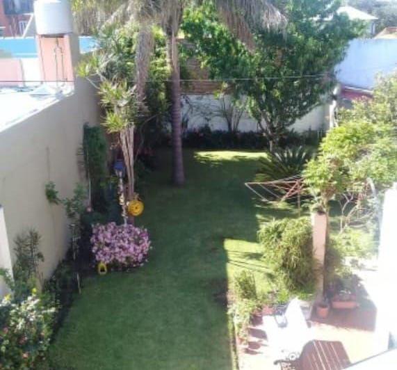 Casa · 180m² · 5 Ambientes · 2 Cocheras