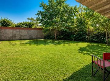 Terreno · 40m² · 2 Cocheras · Lote Sobre Colectora Oeste – Ramal Escobar | 250 m² | Zonificación Comercial / Industrial
