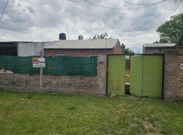 Casa de 5 ambientes, Sauce Viejo · Casa Quinta con 2 Dorm. en Venta en B° Nueva Detroit - Sauce Viejo
