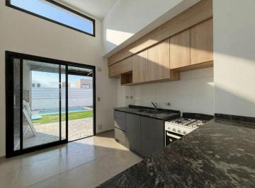 Casa de 3 ambientes, Córdoba · Venta Dúplex 2 Dorm, 2 Baños - Piscina en Pozo, Entrega + Cuotas