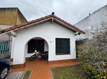 Casa de 4 ambientes, Lanús · Venta Hermosa Casa en Remedios de Escalada