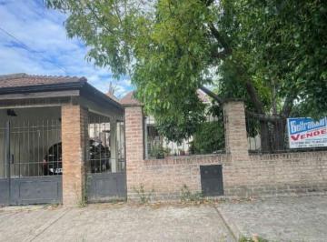Casa · 100m² · 3 Ambientes · 2 Cocheras · Casa Venta en Merlo