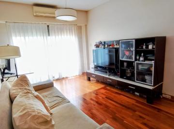 Departamento Venta 84m² de 4 ambientes · Hermoso! 2 Baños Completos! Cochera Fija Cubierta!
