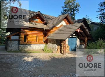 Casa · 260m² · 4 Ambientes · Venta Casa 3 Dorm. en Villa La Angostura