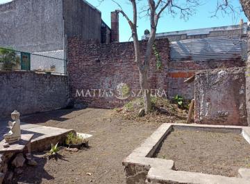 Terreno · 80m² · 3 Ambientes · Lote Excelente Ubicación con Mejoras